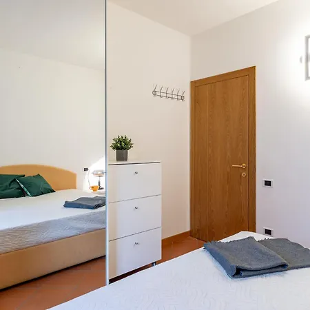 La Baia By Interhome Apartment Cremia