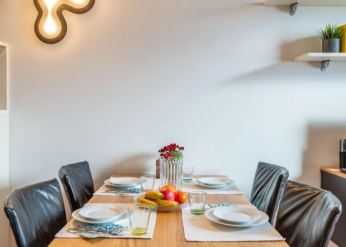 La Baia By Interhome דירה Cremia