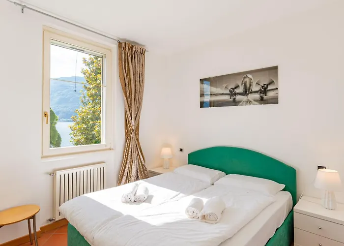 La Baia By Interhome Cremia